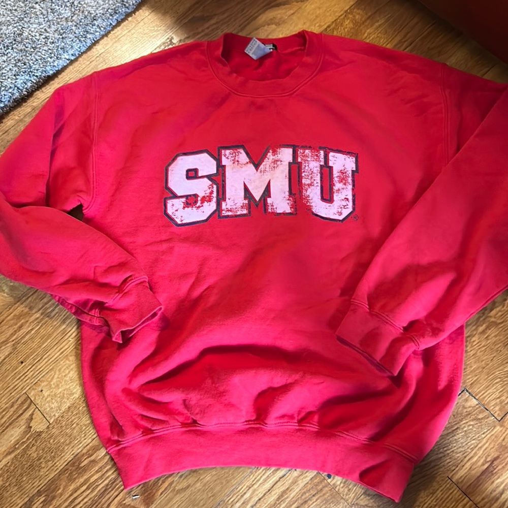 SMU college sweatshirt